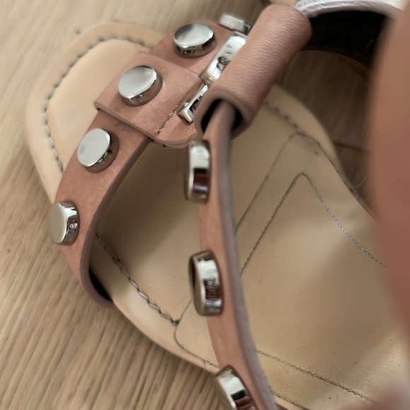 Balenciaga leather studded sandals - Picture 7 of 10